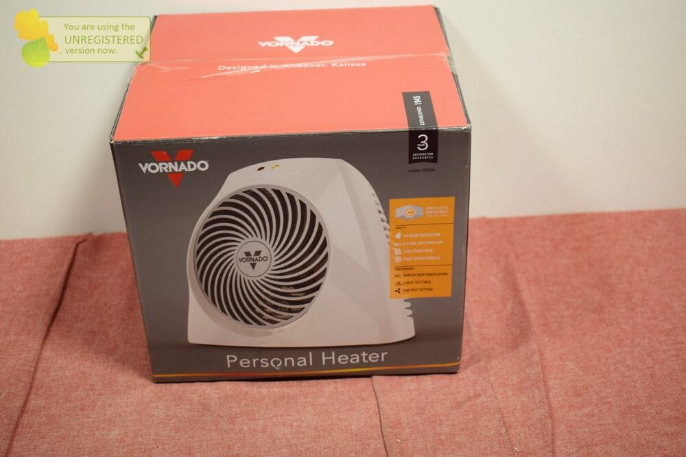 Vornado VH204 Tabletop Desk Space Whisper-Quiet Portable Heater